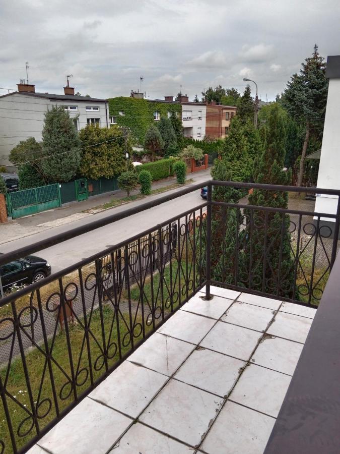 La Madriguera Bed and Breakfast Raszyn Exteriör bild